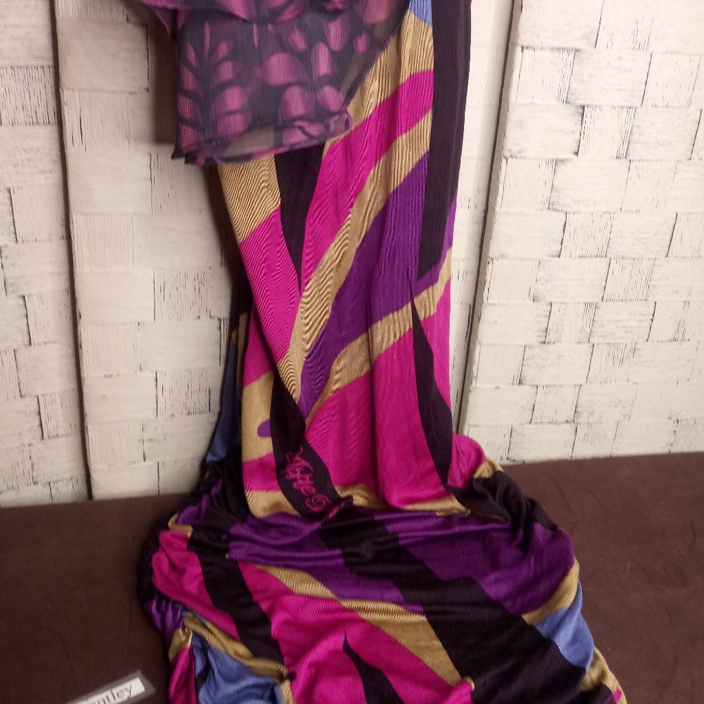 Dress - Picture 8 of 8